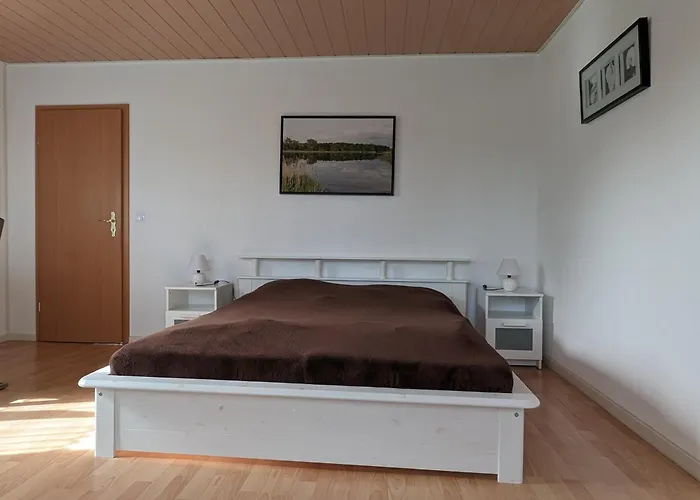 Blockhaeuser An Der Mueritz *